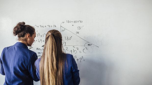 The NSW Teachers Federation says year 12 and kindy should be given priority when schools reopen.