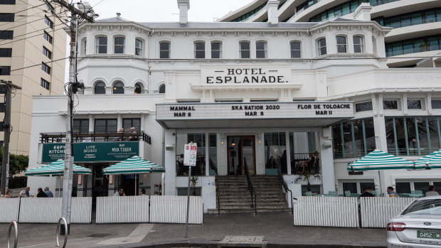 The deal to sell leasehold rights to The Espy and seven other pubs has fallen over.