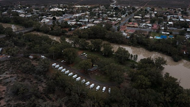 Government-supplied motor homes line the banks of the Darling in September 2021. They arrived too late for Wilcannia residents.