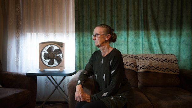 Emma, the mother of Kirsty, wants her daughter home.