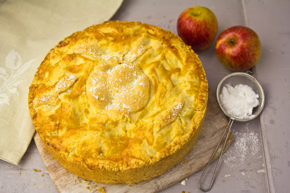 Apple pie, Polish-style.
