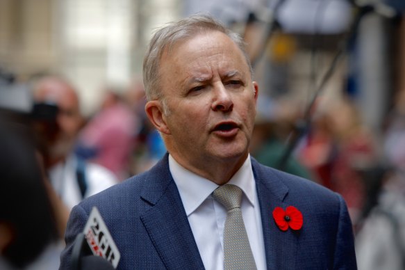 Anthony Albanese says Australia will enter into any talks with China without preconditions.