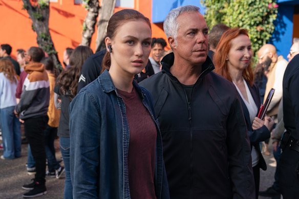 Maddie Bosch (Madison Lintz) and Harry Bosch (Titus Welliver) in Bosch: Legacy. 