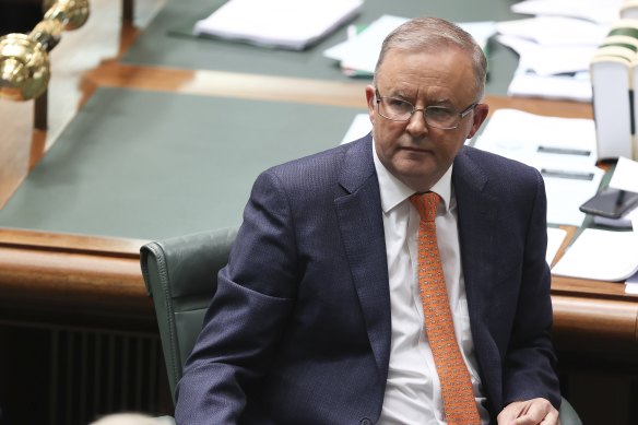 Opposition Leader Anthony Albanese has struggled to get attention.