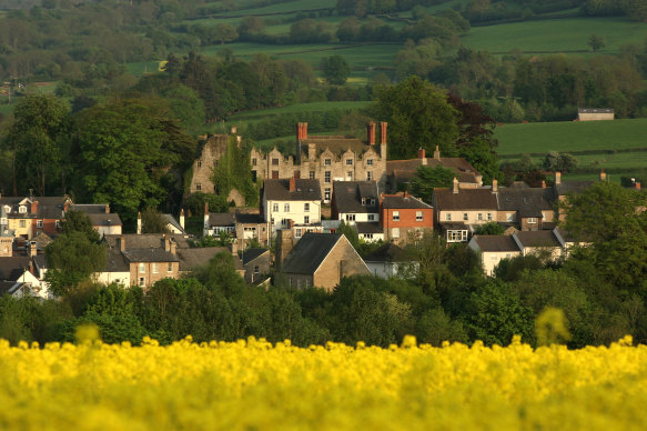 Hay-on-Wye or “book town’.′