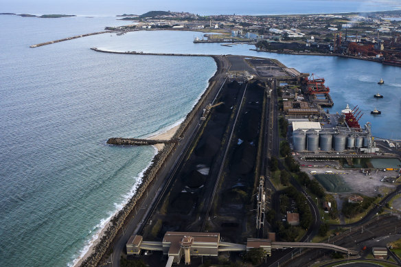 GSC Chief Commissioner Geoff Roberts says Port Kembla should be the state’s second container terminal.