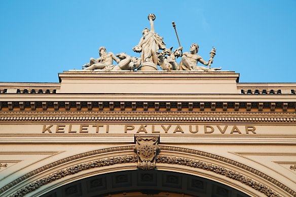 Uma ótima estação antiga… Budapeste Keleti.