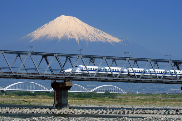 Make sure you get a seat on the right-hand side if travelling from Tokyo to Kyoto.