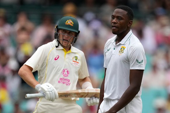 Kagiso Rabada (right).