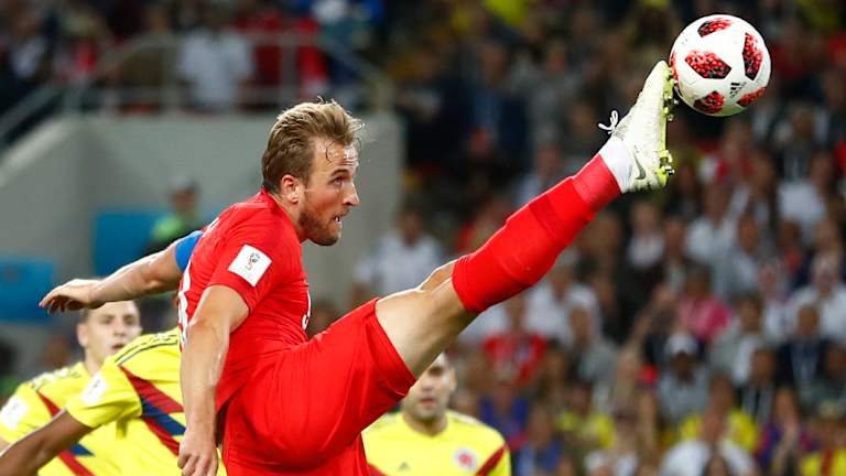 Kane controls the ball against Columbia.