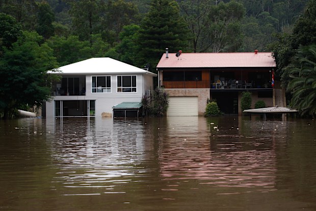 Australia floods: East coast low to bring more heavy rain to NSW