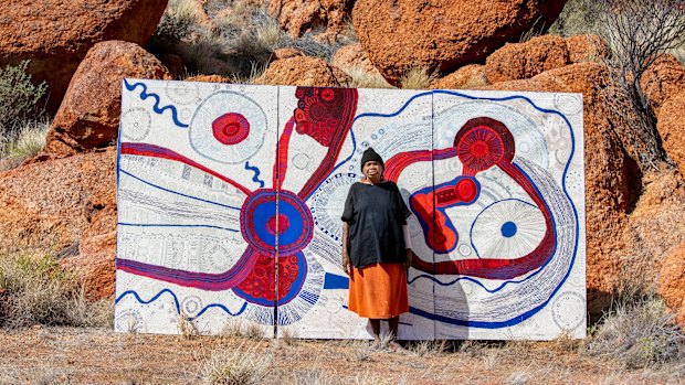 Betty Kuntiwa Pumani with her major work Antara commissioned for Malatja-malatja at Bundanon, 2025.