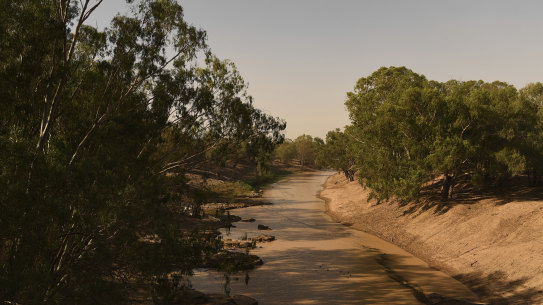 In Far Western NSW  The Darling River near Louth was dry in January last year. Recent heavy falls are sending the first flows down the river after years of drought. 