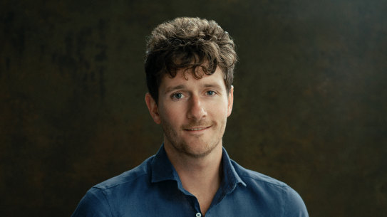 Author Robbie Arnott