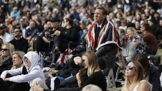 People watching the Queen’s funeral
