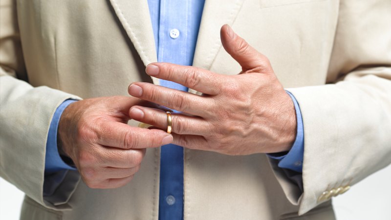 Sydney’s Dating Minefield: Spotting a Married Man Before Heartbreak