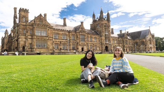 The University of Sydney undergraduate students Skylir Chang and Heike Arendt.