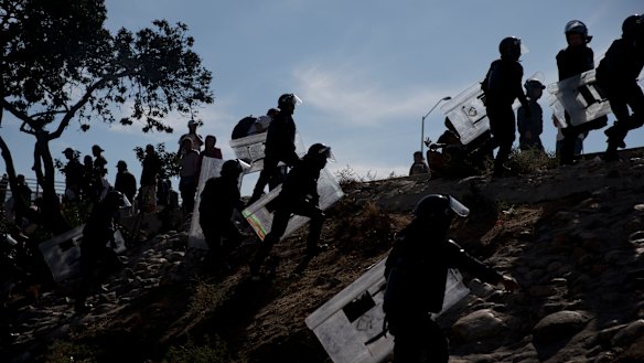 The mayor of Tijuana has declared a humanitarian crisis in his border city and says that he has asked the United Nations for aid to deal with the approximately 5000 Central American migrants who have arrived in the city. 