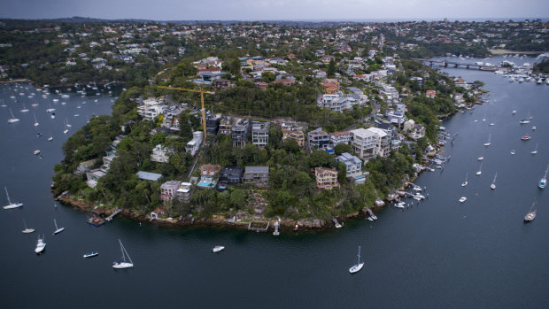 Contaminated sediment from the bottom of Middle Harbour will be dug up for a new harbour tunnel, prompting concern among local community groups.