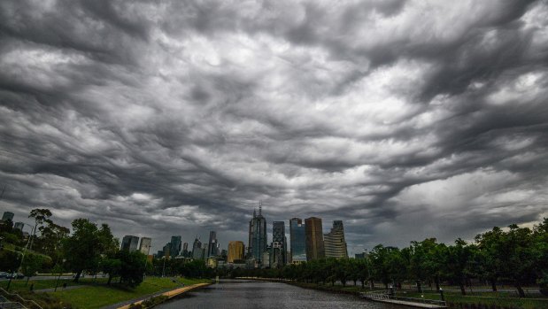 Storm clouds gather over Melbourne after thunderstorm asthma warnings were issued. 