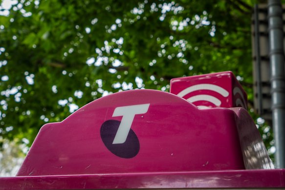 Telstra has reported issues with some older Apple devices.