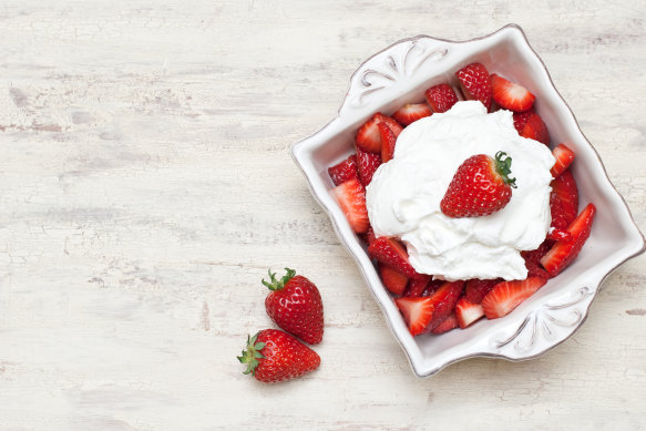 When I think of France, my mind turns
naturally to food – in particular,
the ridiculous amount of whipped
cream served on a bowl of
judiciously picked strawberries in the garden of the Château de Chantilly outside Paris.