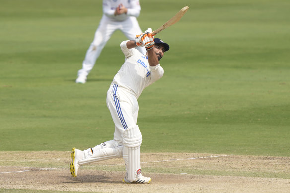 Ravindra Jadeja goes on the attack.