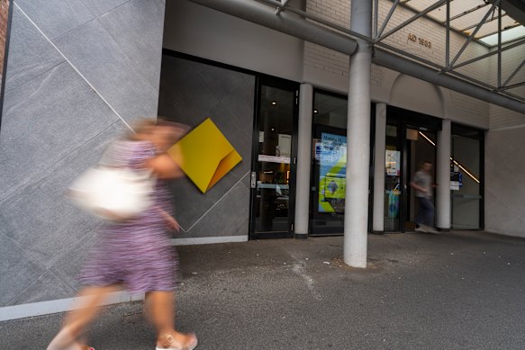 অস্ট্রেলিয়ায় চারটির মধ্যে একটি বাড়ির বন্ধক একটি CBA এর কাছে রয়েছে।