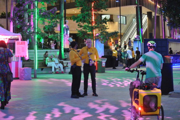 Sono Lumo includes lights, snow, fog and haze machines and DJ music.
