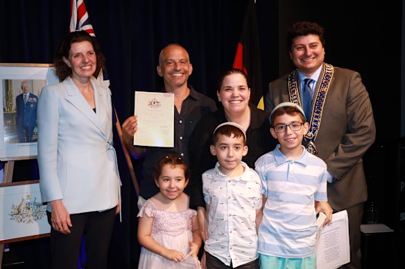 Nir Golan, his wife Barbie and their children, with MP Allegra Spender (left) and Waverly Mayor Will Nemesh (right), at the family’s citizenship ceremony on Australia Day.