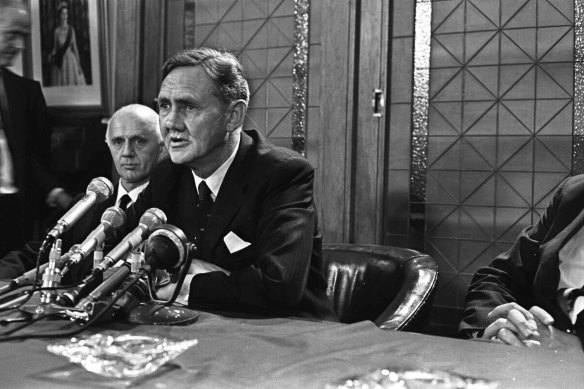 Newly-elected prime minister John Gorton addresses the media after his party-room victory in 1968.