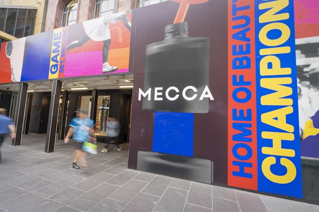 AFR  AFR  Mecca A story about how some building work hoardings have gone up around part of the facade of the new Mecca super store in Melbourne's Bourke Street mall. But these have gone up only a few months after the grand opening and lengthy delays in refurbishing the building. Monday 9th February 2026 Melbourne Photo by Eamon Gallagher