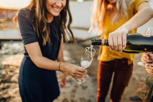 Sparkling wine with friends