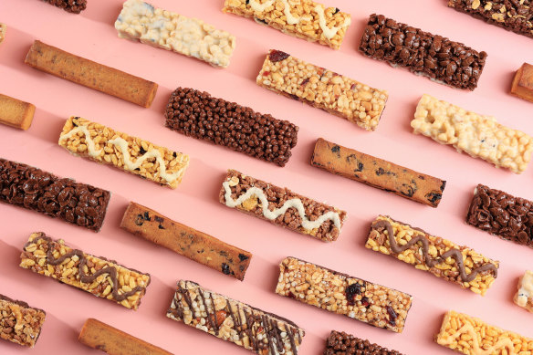 Which snack bars are the healthiest choices for school lunches?
