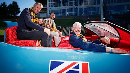 Hawks legends Gary Ayres (R), Darrin Pritchard (C) and Andrew Gowers (L)