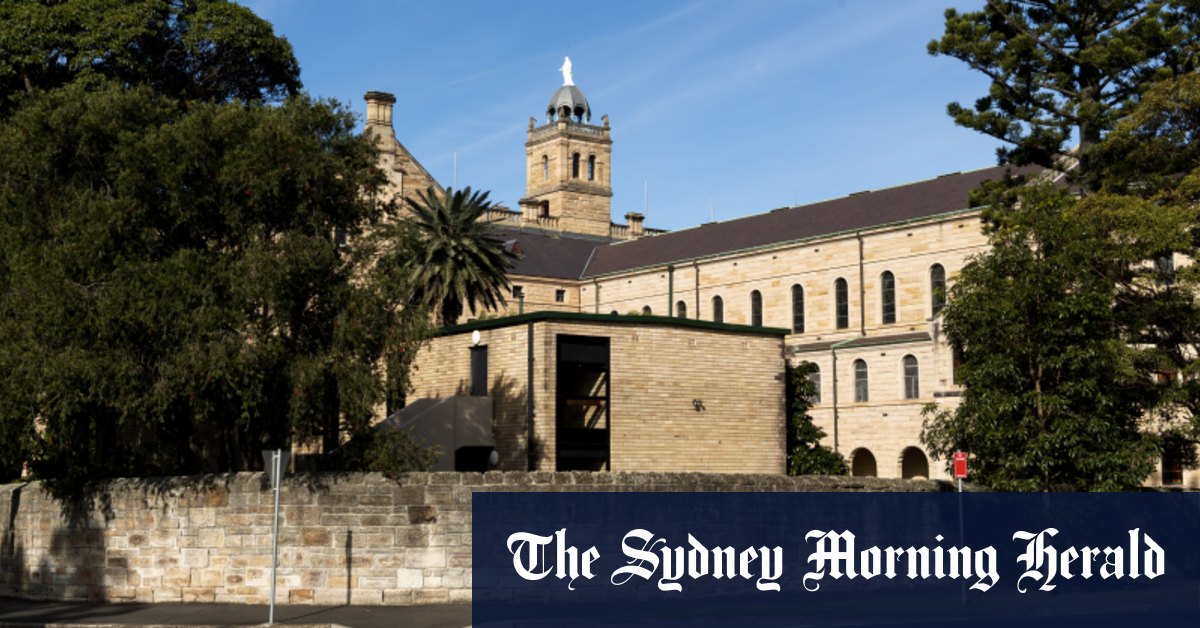 NSW Health says it gave more than 160 HSC students at St Joseph’s College at Hunters Hill a Pfizer jab “in error”, but the move has sparked fury