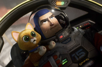 Buzz Lightyear (voiced by Chris Evans) and  Sox (Peter Sohn) are trying to find their way home after being trapped on another planet in the film Lightyear.