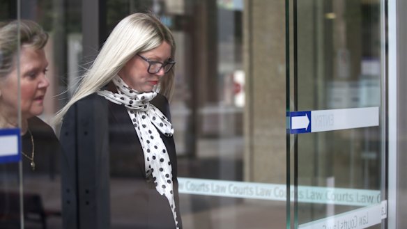 Elaine Stead, who is suing AFR columnist Joe Aston, arrives at the Supreme Court.