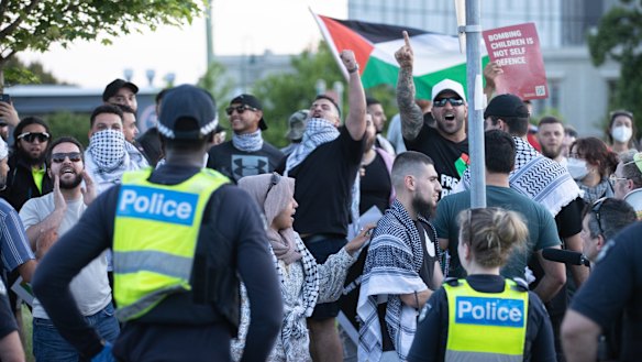 Pro-Palestinian protesters rallied in Caulfield last week after a local burger shop that was destroyed by fire became a focal point of community tensions over the Gaza conflict.