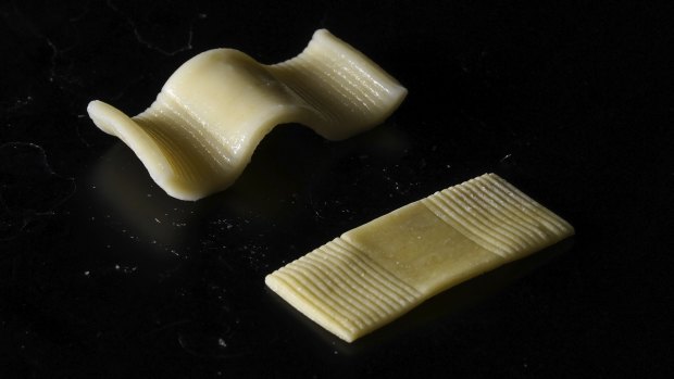 A flat-to-plump pasta before and after boiling.