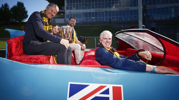 Hawthorn greats Gary Ayres (R), Darrin Pritchard (C), and Andrew Gowers (L).