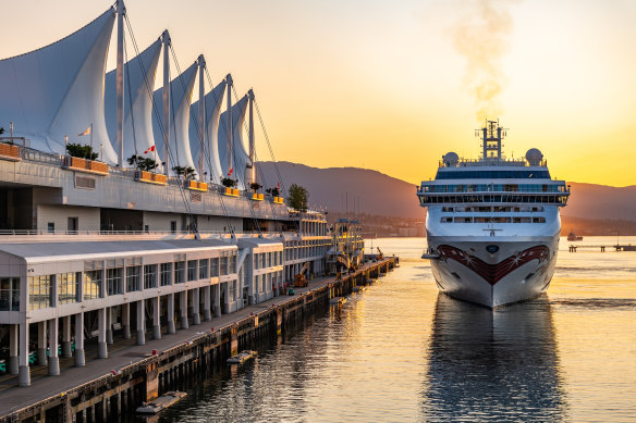 Canada Place, cruise ship terminal, Vancouver.
