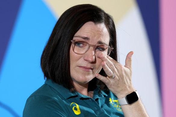 Anna Meares struggled to hold back the tears during her final address.