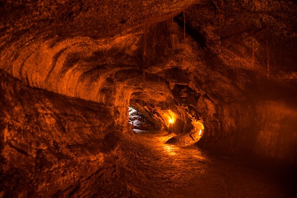 Dentro do funcionamento de um vulcão: o tubo de lava Thurston.