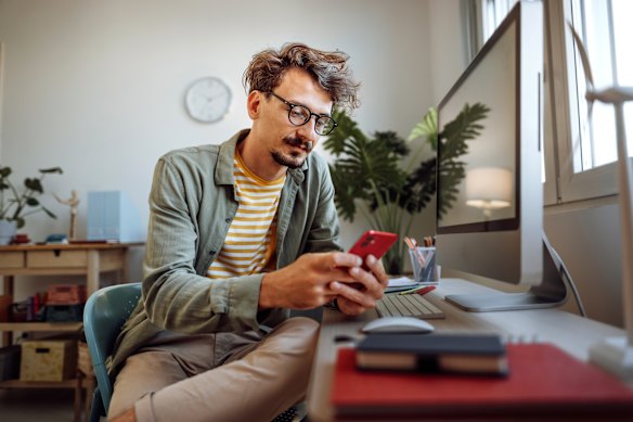 ‘Toxic multitasking’ is breaking your brain. Here’s how to take control