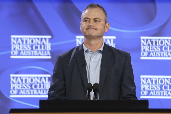 The Climate 200 campaign, convened by Simon Holmes à Court (pictured), is directing its efforts at replacing Liberal men with independent women.