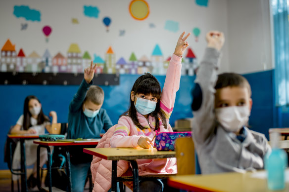 Masks are not mandated in Victorian schools, but they’re “strongly encouraged”.