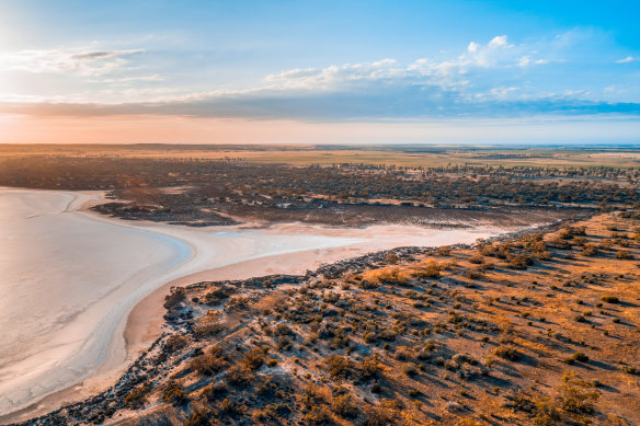 Desert colours in the Murray-Sunset National Park.