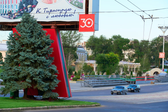 A shot of downtown Tiraspol,which does not regard itself as part of Moldova. It is, instead, the self-styled capital of Transnistria.