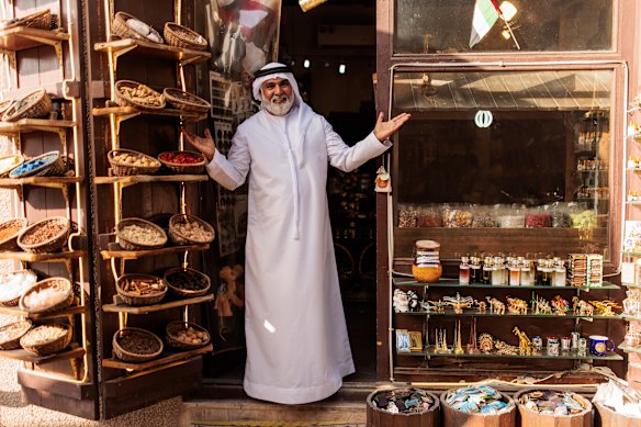 Dubai é cheio de cultura se você procurar.